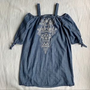 Size 6x chambray embroidered dress